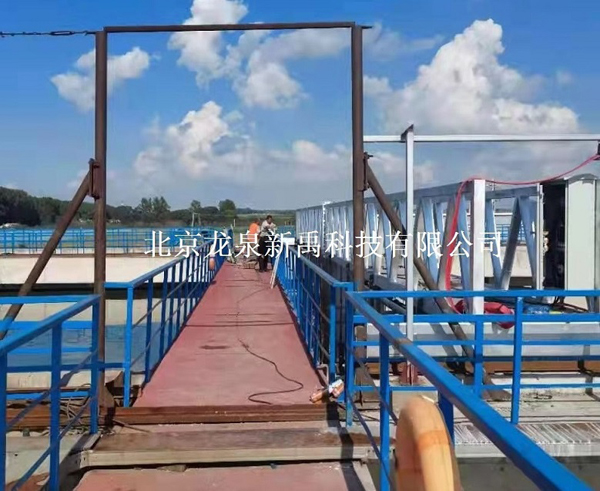 行車吸泥機(jī)